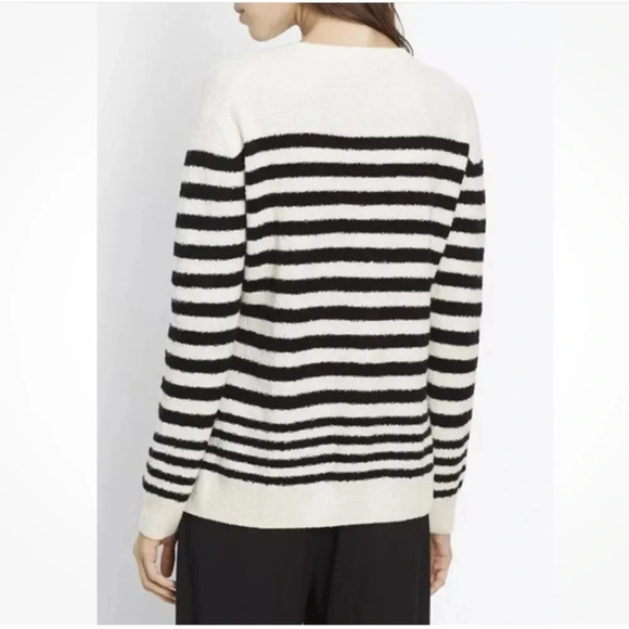 VINCE Wool Bouqle Engineered Stripe Crew coastal off white black crew sweater M - Picture 4 of 11